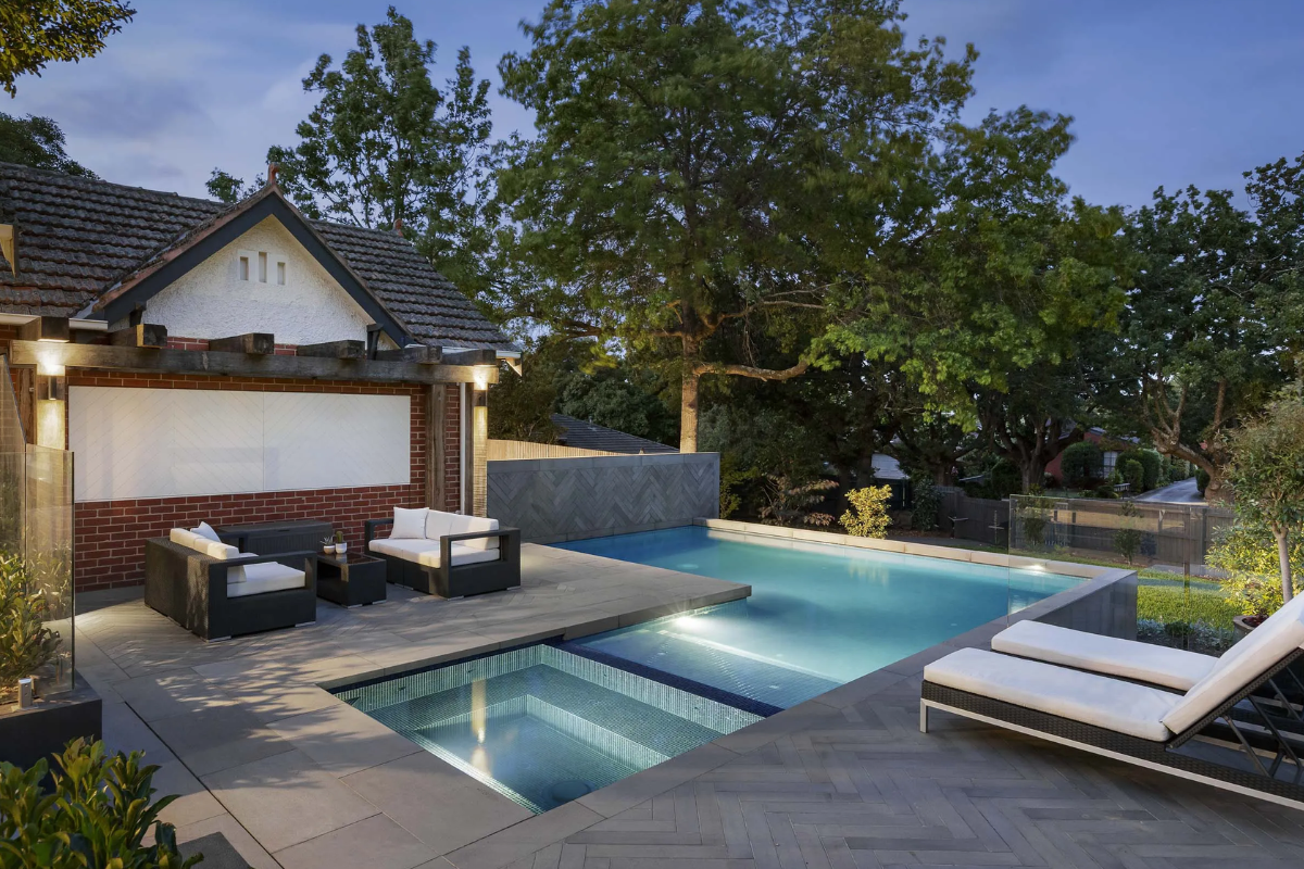 Surrey Hills 2 Bluestone finish