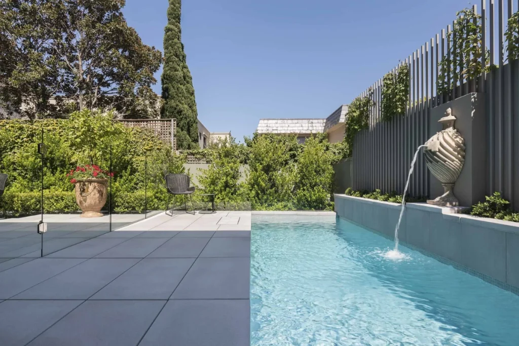 Pool Features Melbourne | Luxury Pool Builders | Laguna